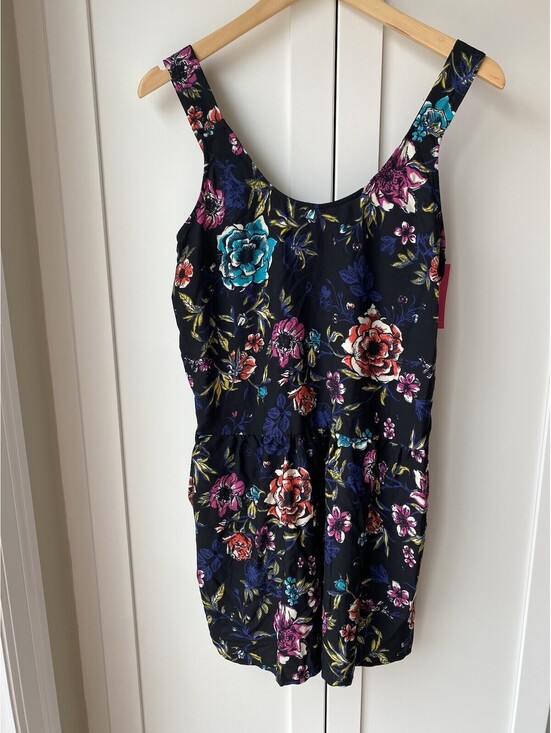 Xhilaration Pants - NWT Xhilaration One Piece Romper Women Size Large Floral Back Zip